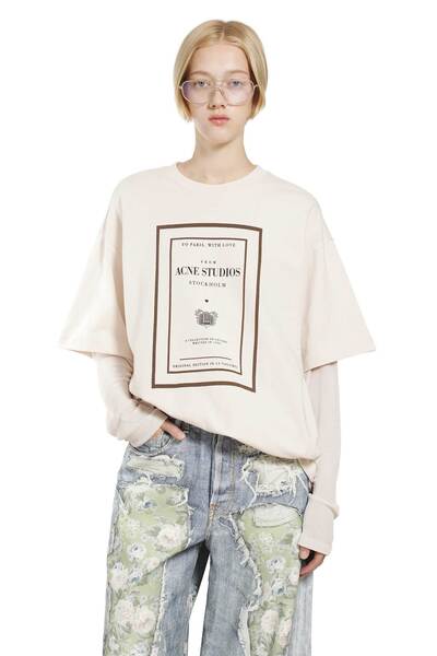  Layered Graphic T-shirt 