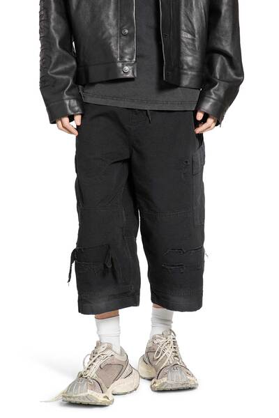  Cropped Cargo Pants 