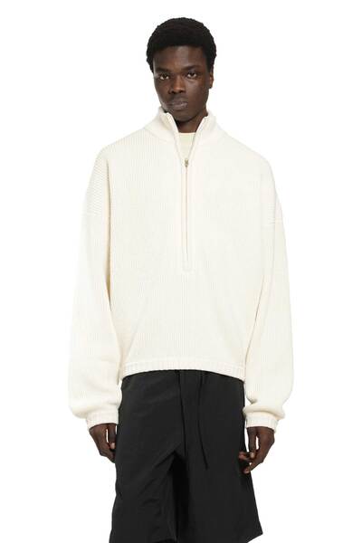  Zip-up Sweater 