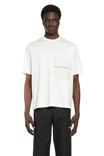  Pocket T-shirt 