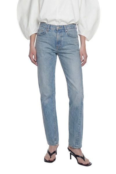  Straight Leg Jeans 
