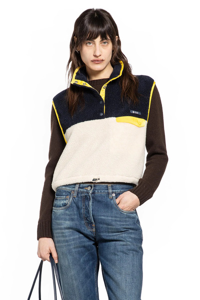  Sleeveless Fleece Top 