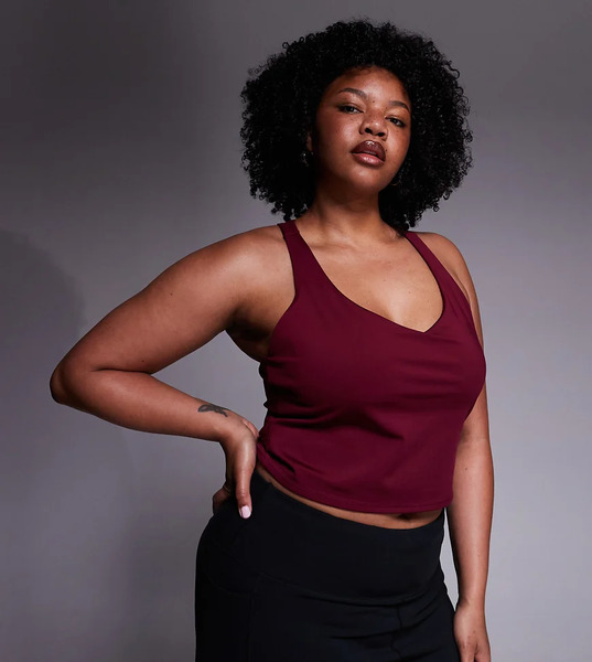  4505 Curve Active Vest With Inner Bra In Cherry Red 
