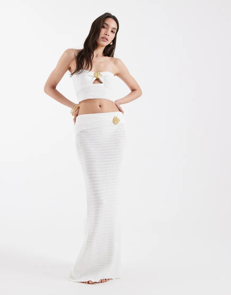  4th & Reckless Cotton Rich Knitted Fold Over Gold Shell Hardware Detail Beach Maxi Skirt Co Ord In White 
