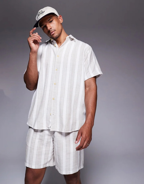  Adpt Texture Shorts In Cream Stripe White 