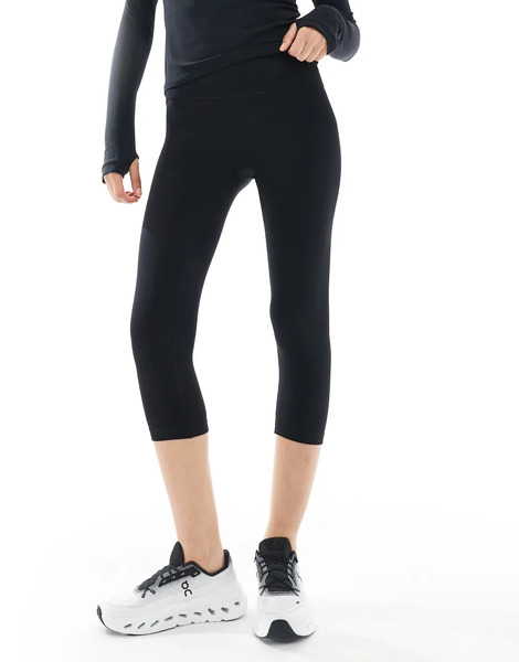  Agon Cropped Leggings In Black 