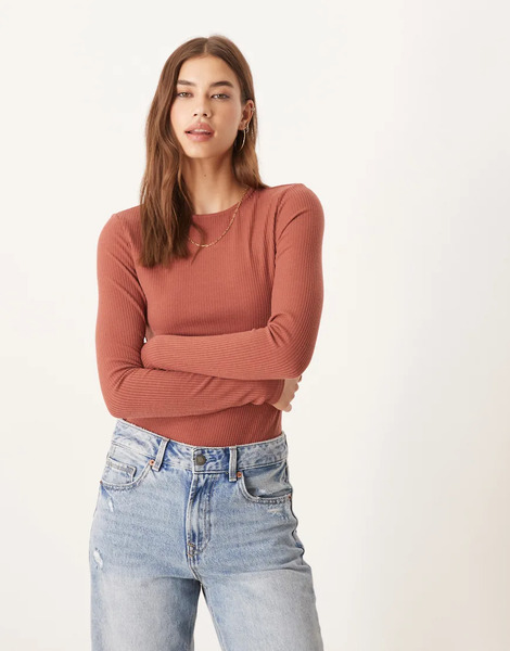  Agon Open Back Bodysuit In Rose Rust Rib Brown 