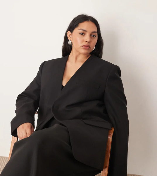  Arrange Curve Ultimate Collarless Blazer In Black 
