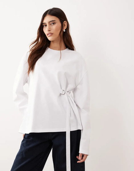  Arrange Side Buckle Long Sleeve Tee In White 