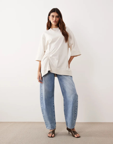  Arrange Side Ruched Detail Oversized Tee In Ecru White 