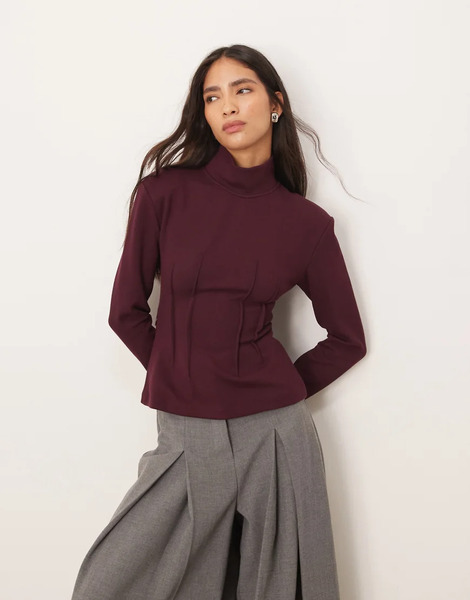  Arrange Structured Jersey Top With Padded Shoulder In Purple 