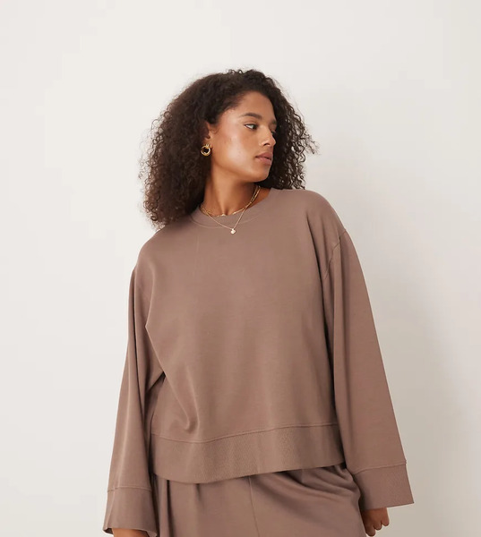  Asos Design Curve Interlock Oversized Crew Neck Top In Deep Taupe No Colour 
