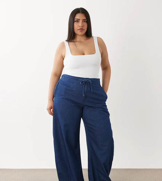  Asos Design Curve Lightweight Pull On Barrel Trouser In Darkwash Blue 