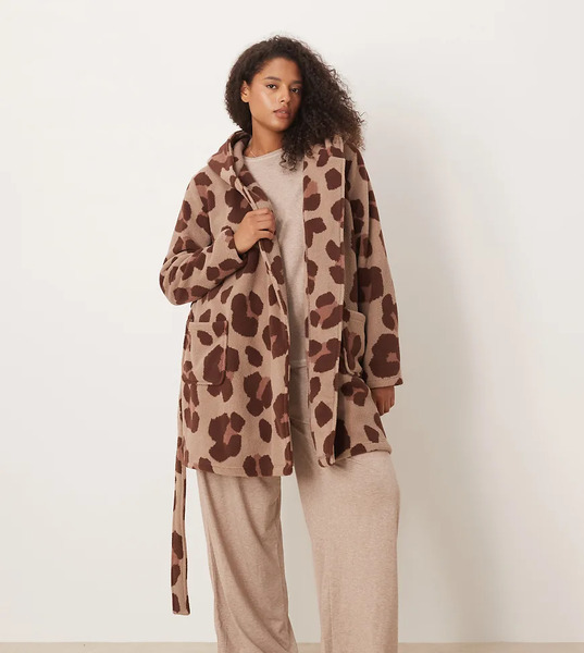  Asos Design Curve Microfleece Mini Robe In Leopard Print Multi 
