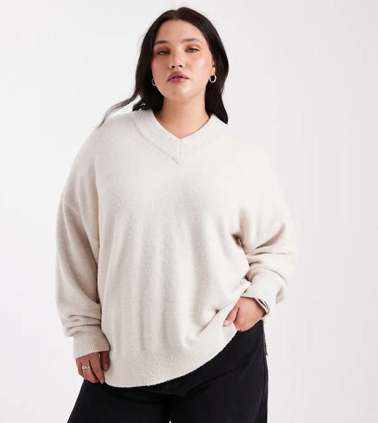  Asos Design Curve Oversized Super Soft V Neck Jumper In Marshmallow White 