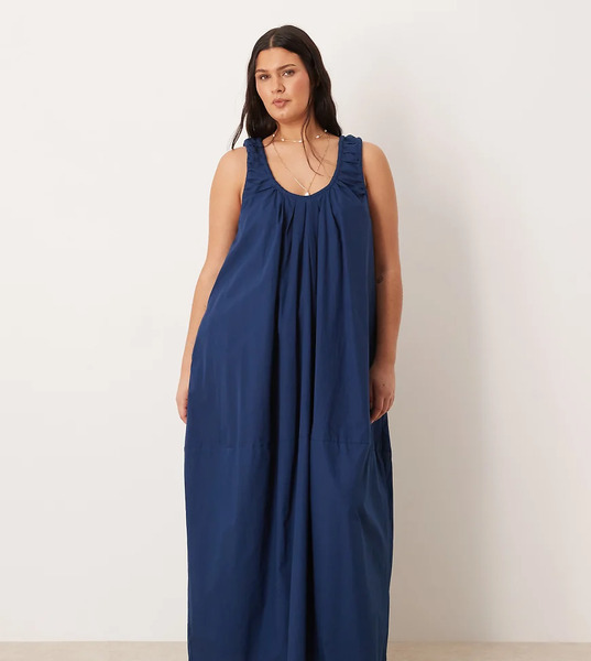  Asos Design Curve Poplin Scoop Ruched Neck Maxi Sundress In Navy 