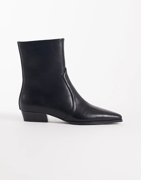  Asos Design Ansel Low Flat Pointed Ankle Boots In Black 