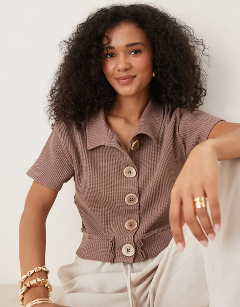  Asos Design Button Down Cropped Waffle Shirt In Washed Chocolate Brown 