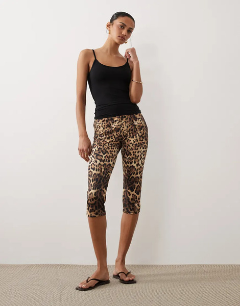  Asos Design Capri Legging In Leopard Print Multi 