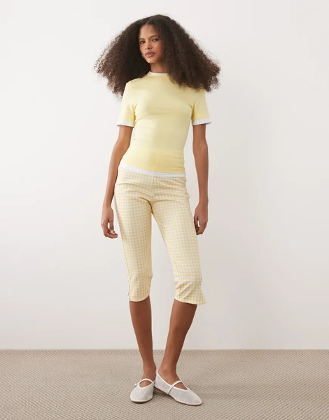  Asos Design Capri Leggings In Buttermilk Yellow Gingham Multi 