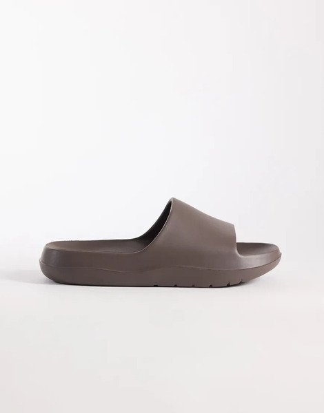  Asos Design Chunky Sliders In Brown 