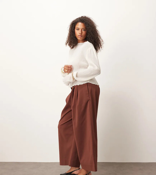  Asos Design Curve Tailored Cropped Adjustable Tab Waist Trousers In Chocolate Brown 