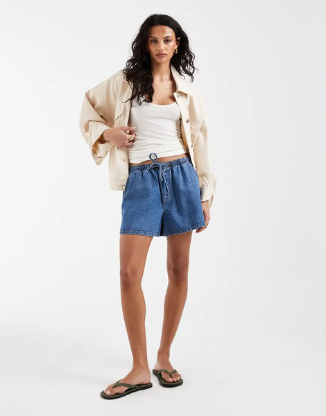  Asos Design Denim Pull On Short In Mid Blue 