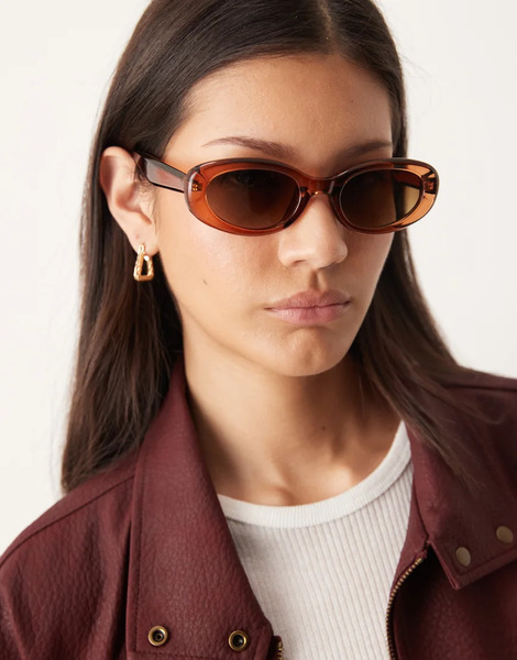  Asos Design Oval Sunglasses In Crystal Brown 
