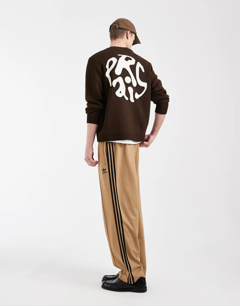  Asos Design Oversized Knitted Jumper With Paris Graphic In Brown 