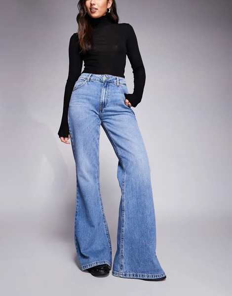  Asos Design Relaxed Flare Jean In Mid Blue 