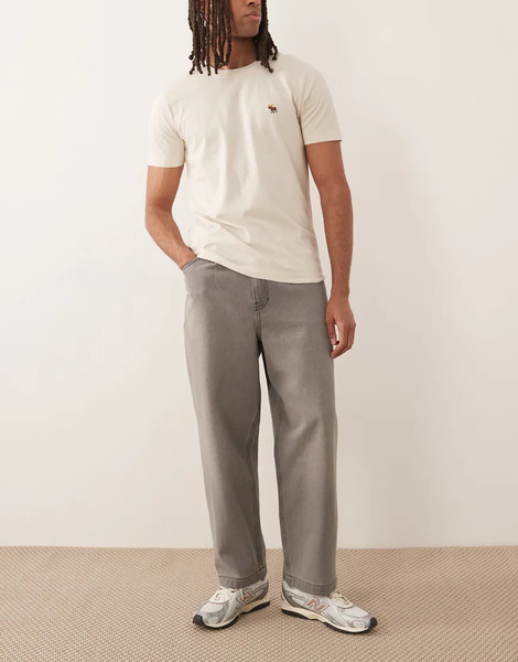  Asos Design Relaxed Tapered Jeans In Washed Grey 