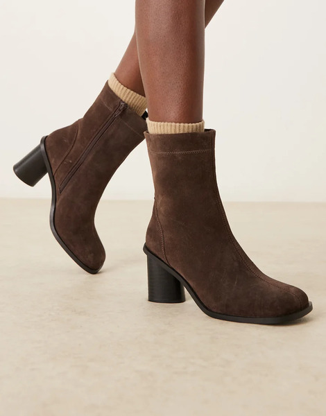  Asos Design Rex Suede Round Toe Ankle Boots In Chocolate Brown 