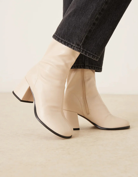  Asos Design Royce Round Toe Block Heeled Ankle Boots In Buttermilk Neutral 