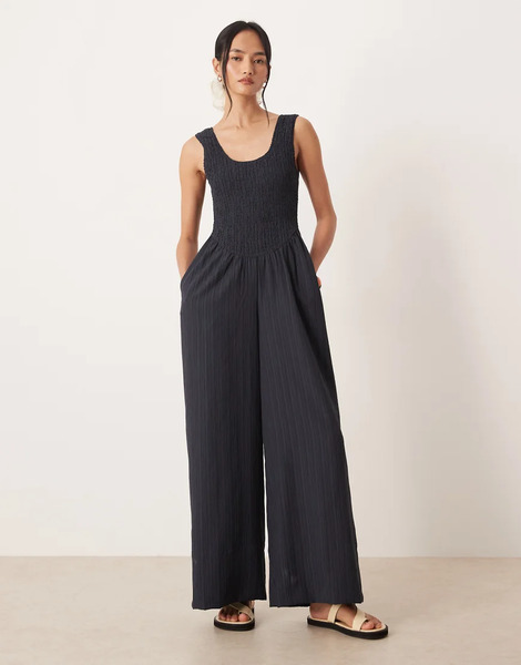  Asos Design Scoop Neck Crinkle Jumpsuit In Navy 