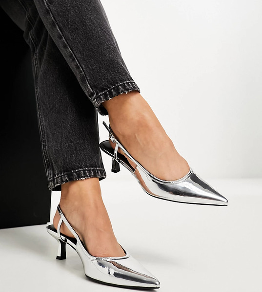  Asos Design Wide Fit Strut Slingback Kitten Heeled Shoes In Silver 