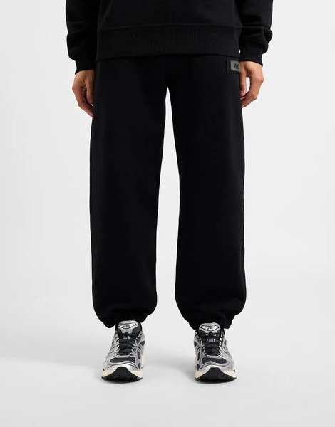  Avx Loaded Jogger Sweatpant In Black In Black 