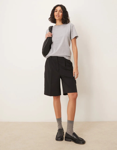  Aware Pleat Front Tailored Shorts In Black 