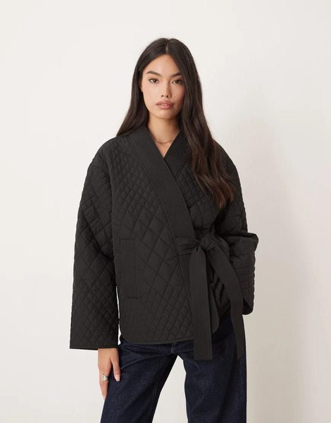  Aware Quilted Clean Wrap Tie Side Jacket In Black 