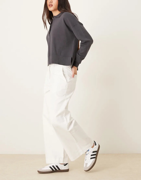  Aware Wide Leg Cropped Work Trouser In White 