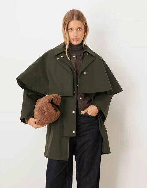  Barbour Fia Showerproof Jacket In Sage Green 