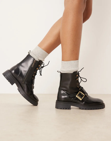  Barbour Ouseburne Lace Up Boot In Black Glace 