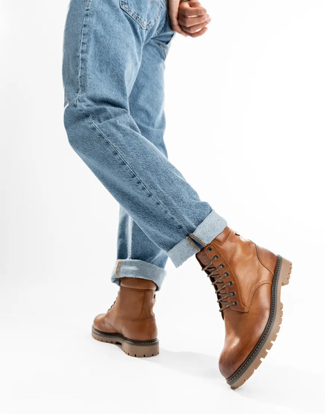  Base London Nickel 7 Eyelet Boot In Tan Leather Brown 