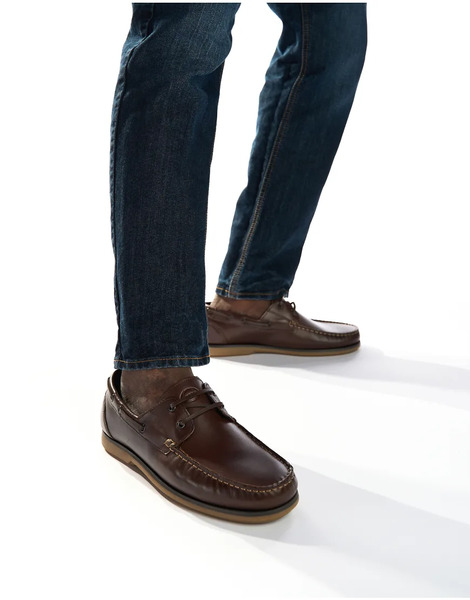  Base London Stern Boat Shoe In Brown 