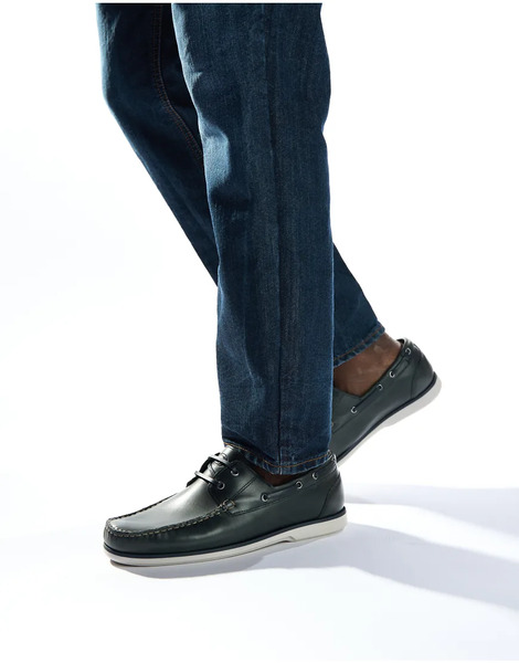  Base London Stern Boat Shoe In Navy 