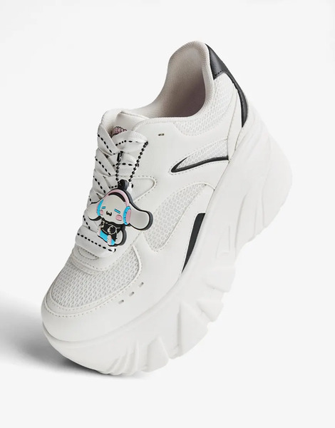  Bershka Cinnamon Roll Platform Trainers In White 