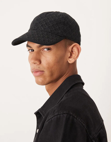  Calvin Klein Emblem Print Cap In Black 