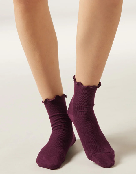  Calzedonia Ribbed Socks In Bordeaux Red 