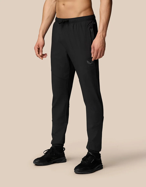  Castore Flex Lightweight Joggers In Black 