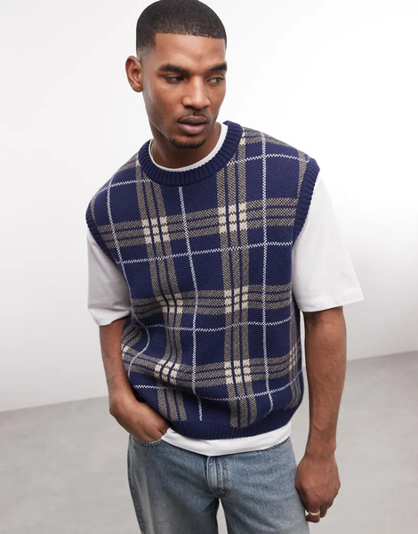  Collusion Oversized Knitted Vest In Navy Check 