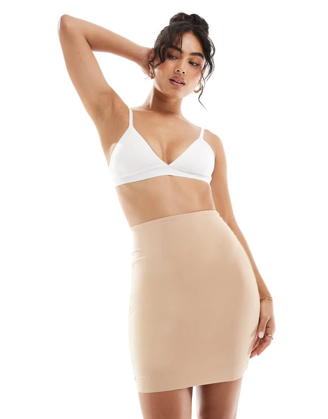  Commando Classic Control Halp Slip With Control Short In Beige   Nude Neutral 